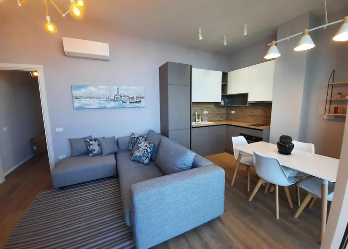 Blue Bay Coast Palasë